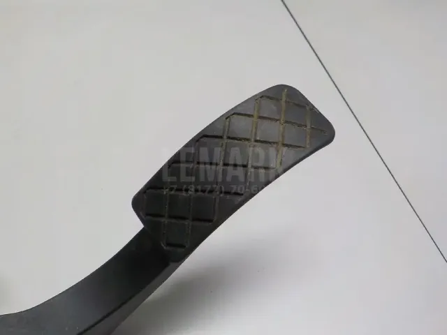 Педаль газа