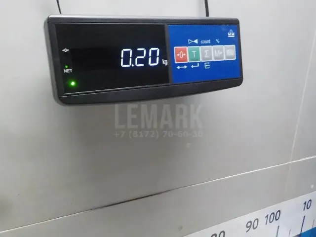 Крючок капота