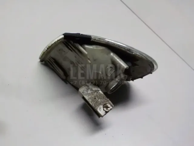 Указатель поворота правый белый для  Honda Accord VI 1998-2002