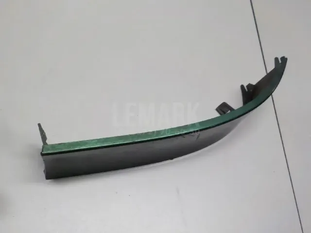 Планка под фонарь правая для  Citroen C4 2004-2011