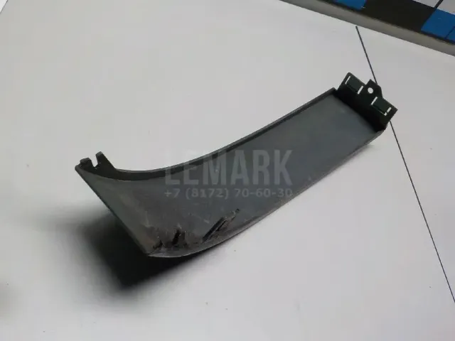 Планка под фонарь правая для  Citroen C4 2004-2011