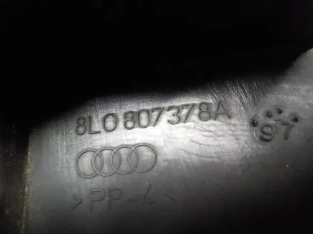 Направляющая заднего бампера правая для  Audi Q7 [4L] 2005-2015