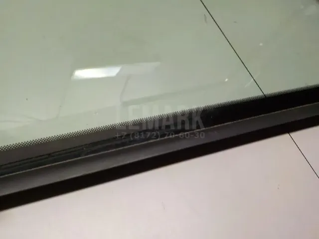 Стекло кузовное открывающееся (форточка) правое для  Citroen Xantia 1998-2001