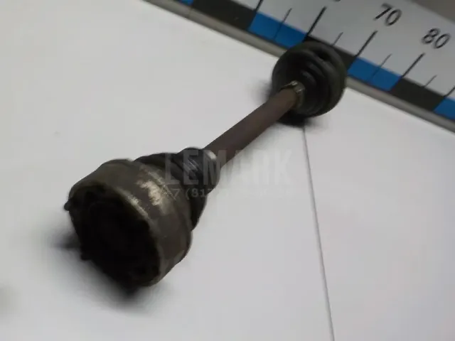 Полуось передняя левая