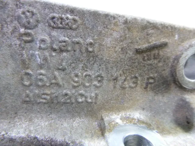 Кронштейн генератора для  Audi A3 (8L1) 1996-2003