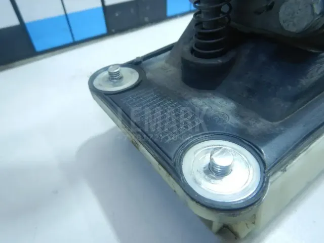 Кулиса КПП для  BMW 4-serie F32/F33/F82 2012-2020