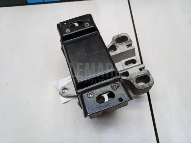 Опора двигателя левая для  Geely GC6 2014-2016