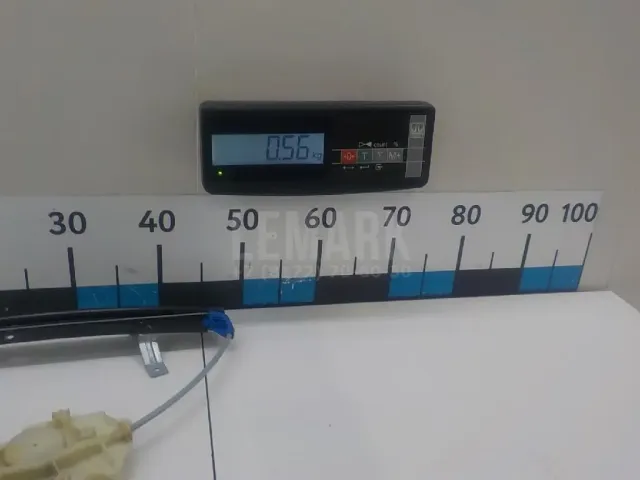 Стеклоподъемник электр. задний левый