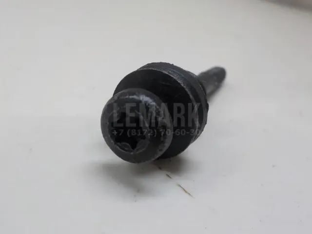 Болт клапанной крышки