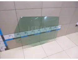 Стекло двери задней правой