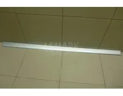 Молдинг передней левой двери