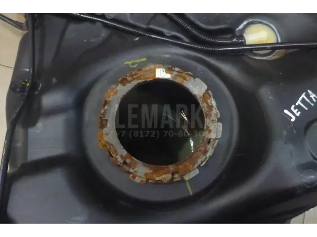 Бак топливный