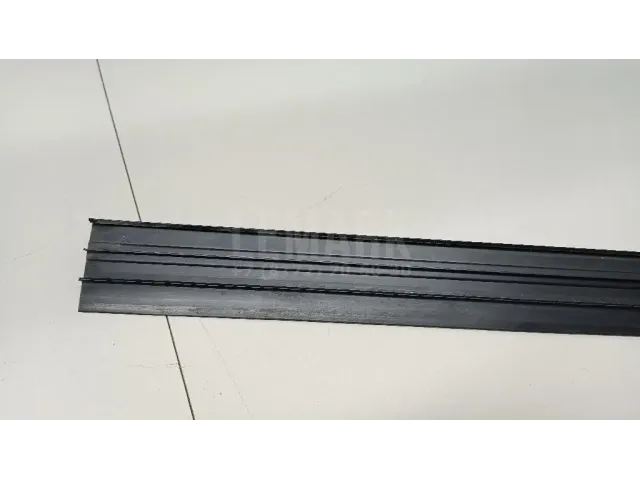 Прокладка (кузов внутри) для  Cadillac Escalade II 2000-2006