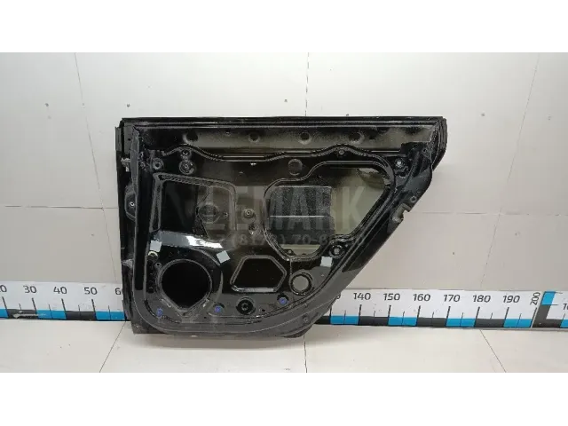 Дверь задняя правая для  Chevrolet Tahoe III 2006-2014