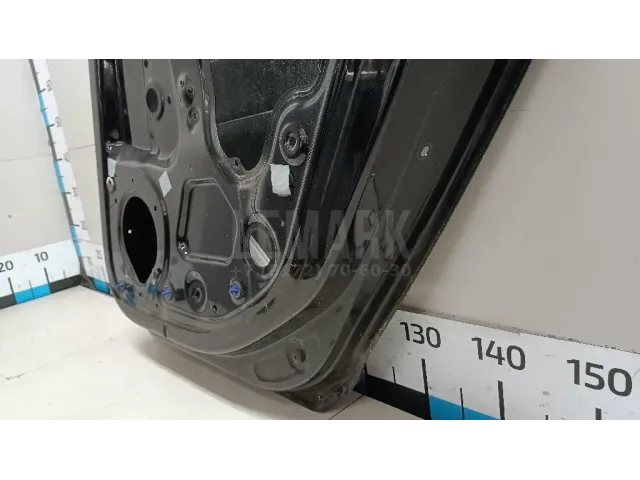 Дверь задняя правая для  Chevrolet Tahoe III 2006-2014