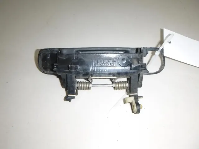 Ручка двери наружная левая для  Chrysler 300M 1998-2004