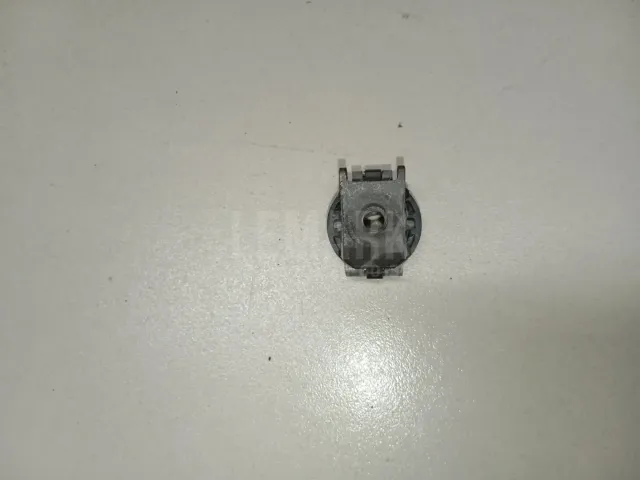 Втулка (кузов наружные элементы)