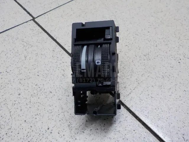 Кнопка корректора фар для  Ford Fiesta 2008-2019