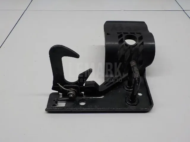 Крючок капота для  Citroen C1 2005-2014