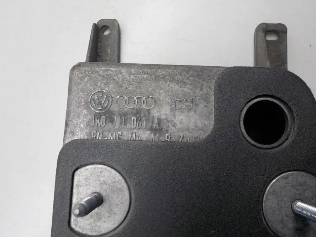 Кулиса КПП для  BMW i3 (I01) 2013-2022