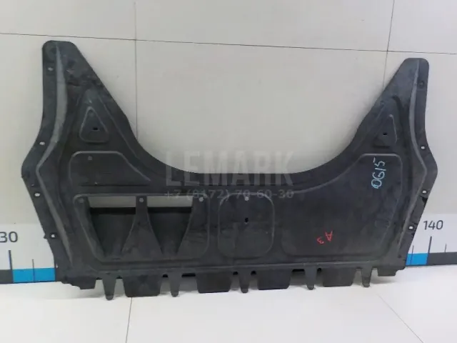Пыльник двигателя центральный для  Geely Emgrand EC7 (FE-1/2) 2011-2016
