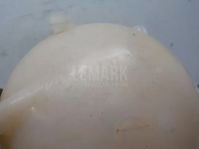 Бачок расширительный