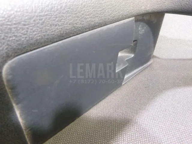 Обшивка двери передней правой для  Citroen C3 2009-2016