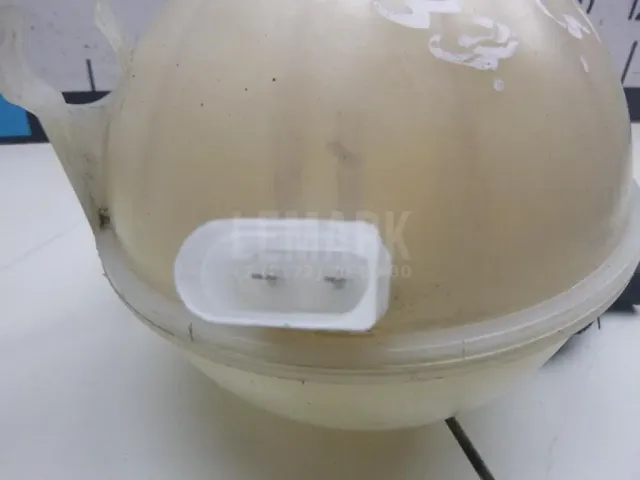 Бачок расширительный