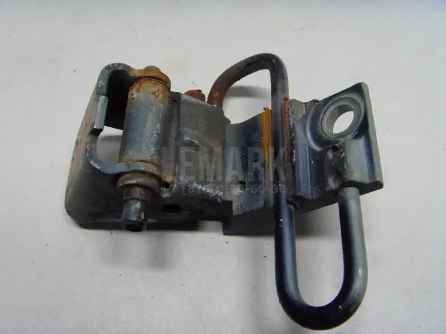 Петля двери передней левой нижняя для  Honda Accord VI 1998-2002