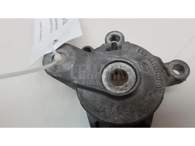 Натяжитель ремня