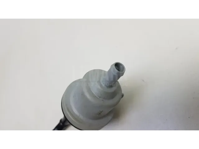 Клапан вакуумный