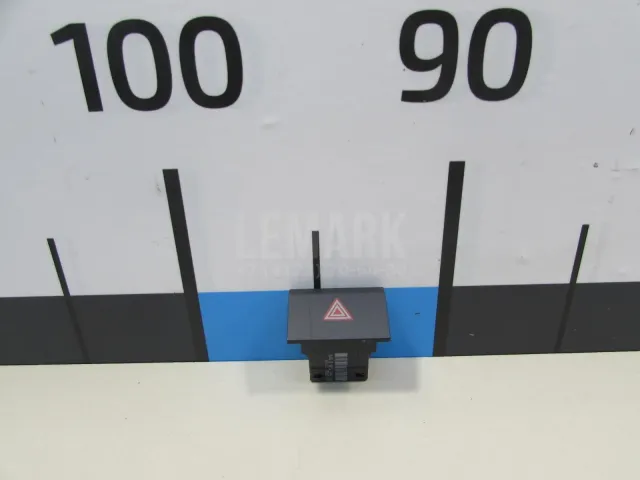 Кнопка аварийной сигнализации для  Exeed RX / Yaoguang (T22) 2023