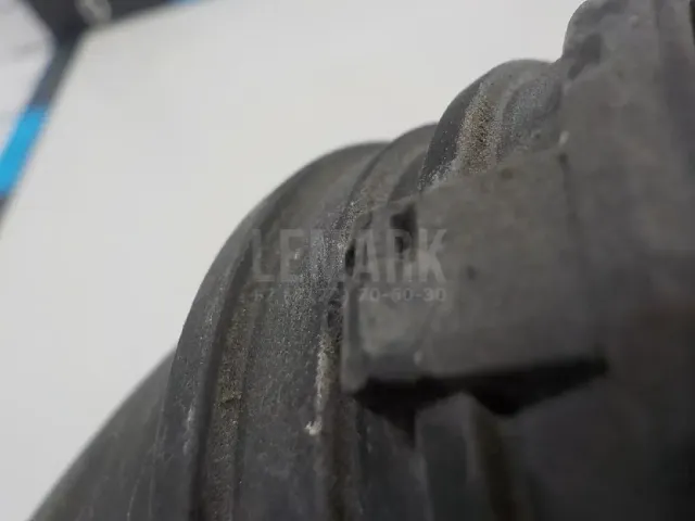 Гофра воздуховода для  Cadillac Escalade II 2000-2006