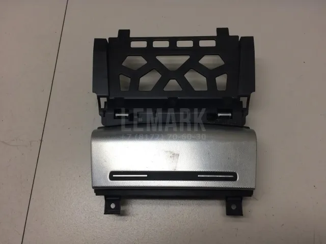 Пепельница передняя для  Cadillac SRX 2003-2009