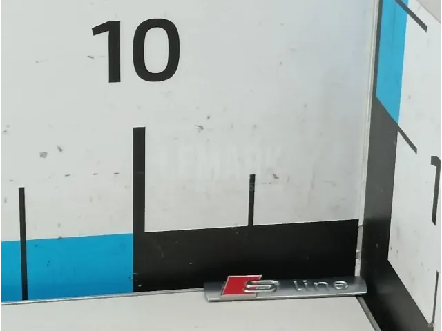 Эмблема
