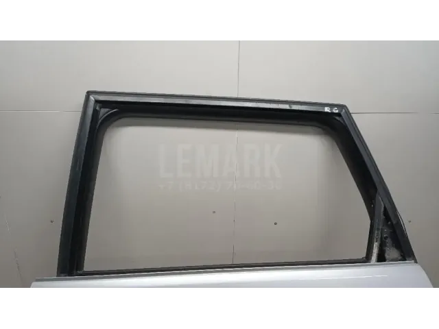 Дверь задняя левая