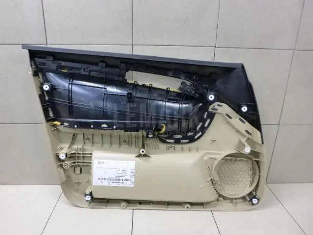 Обшивка двери передней правой для  Ford Mondeo V 2015-2022