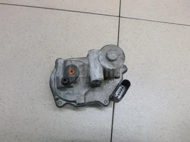 Механизм изменения длины впускного коллектора для  Ford Transit/Tourneo Connect 2002-2013