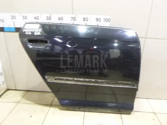 Дверь задняя правая для  Cadillac Escalade III 2006-2014