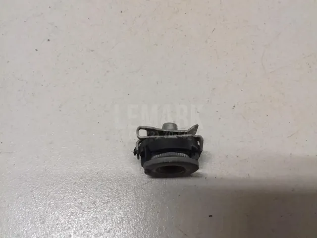 Втулка (кузов наружные элементы)