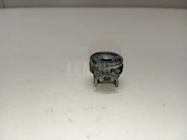 Втулка (кузов наружные элементы)