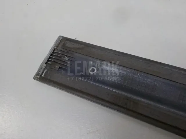 Молдинг передней правой двери для  Chevrolet Aveo (T250/T255) 2005-2011