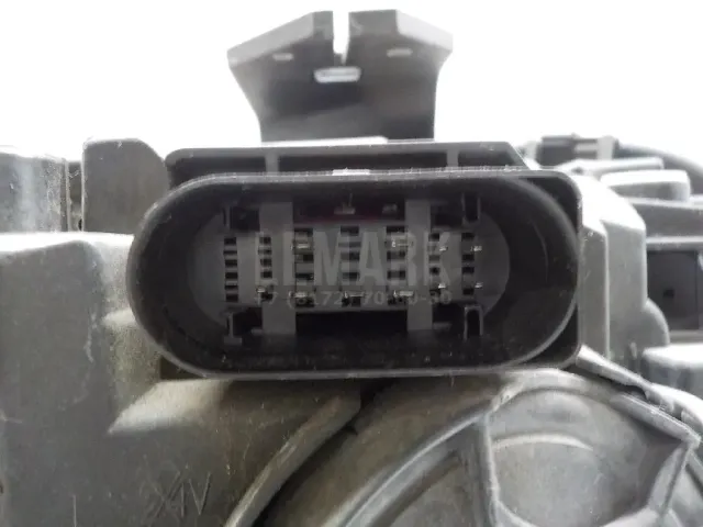 Фара правая для  Ford Kuga 2008-2012