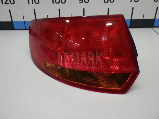 Фонарь задний наружный левый для  Audi A3 [8PA] Sportback 2004-2013