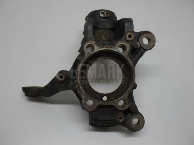 Кулак поворотный передний правый для  Ford Kuga 2008-2012