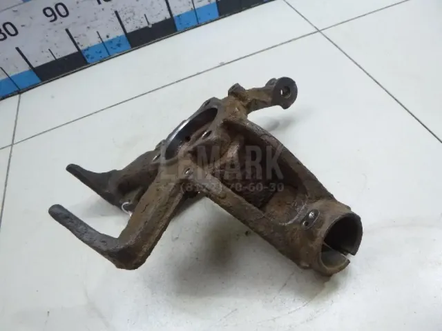 Кулак поворотный передний правый для  Audi A3 [8V] 2013-2020