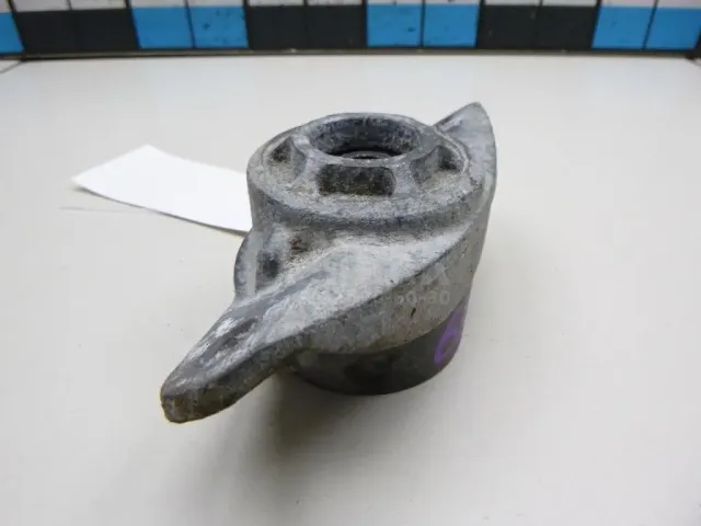 Опора заднего амортизатора