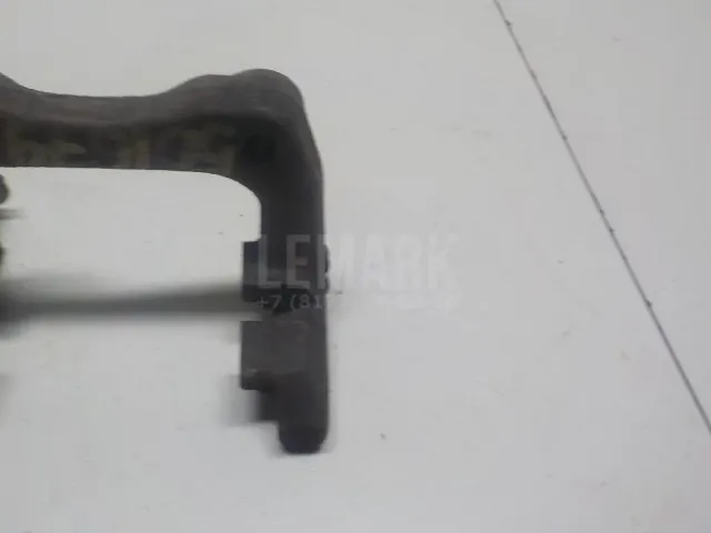 Скоба суппорта заднего для  Audi A3 (8L1) 1996-2003