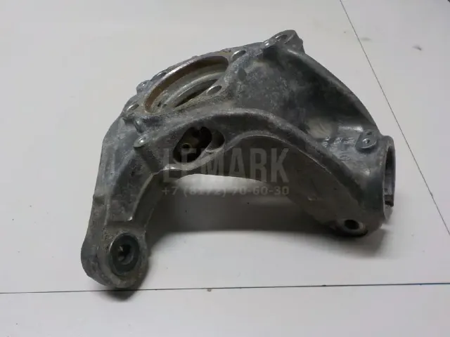 Кулак поворотный передний левый для  Chrysler Pacifica 2003-2008