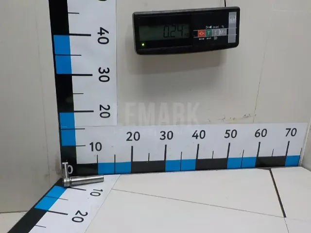 Ось шестерни задней передачи